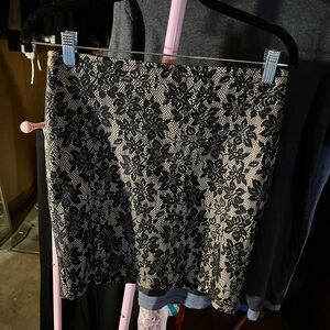 XXI Black and Cream Floral Mini Skirt